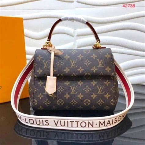 louis vuitton m44863 cluny bb